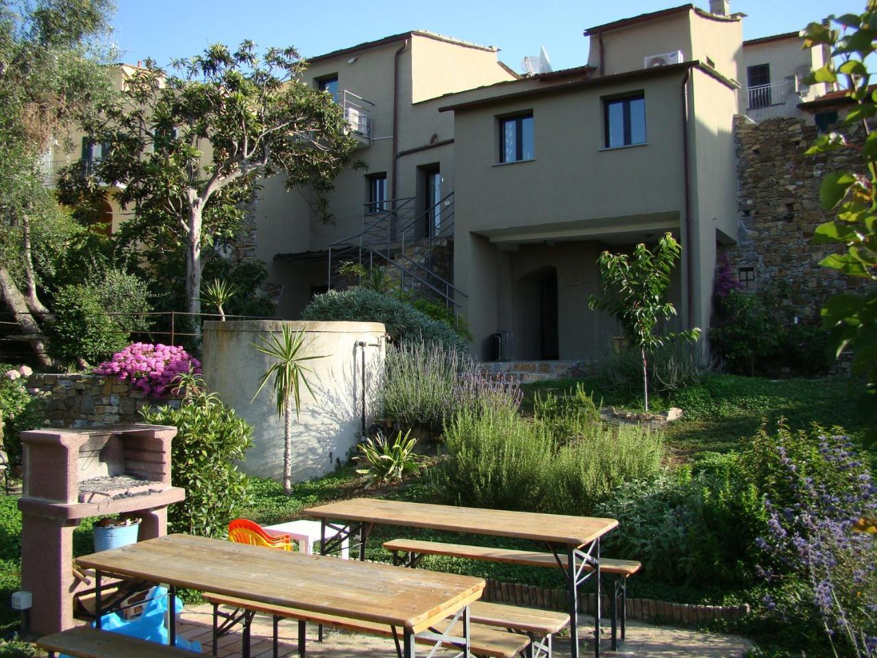 I Valloni Apartment Imperia